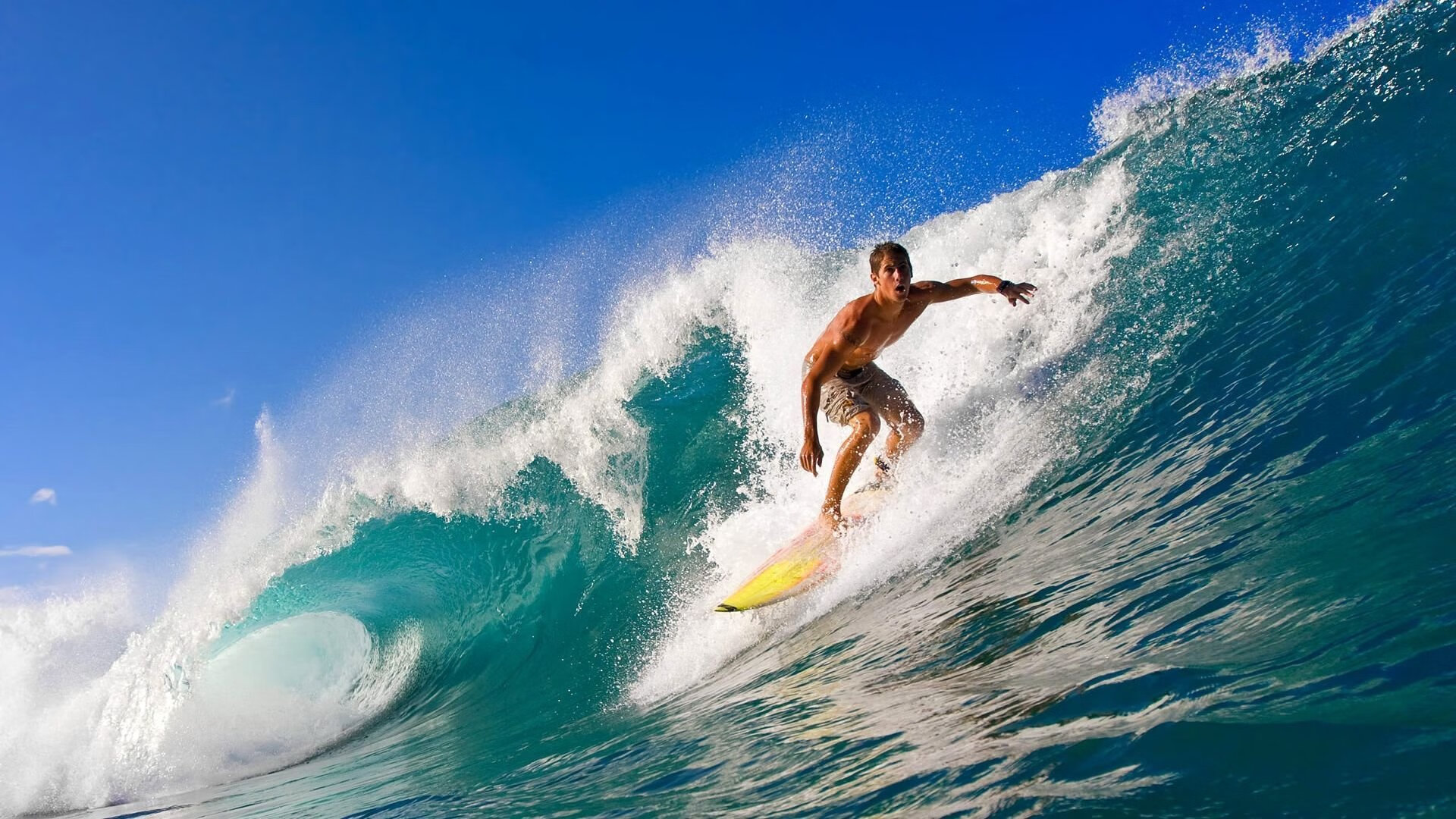 AIYOUXI.COM-2018年西部决赛：库里在关键时刻连续远投六连中，帮助勇士逆转及时追平对手